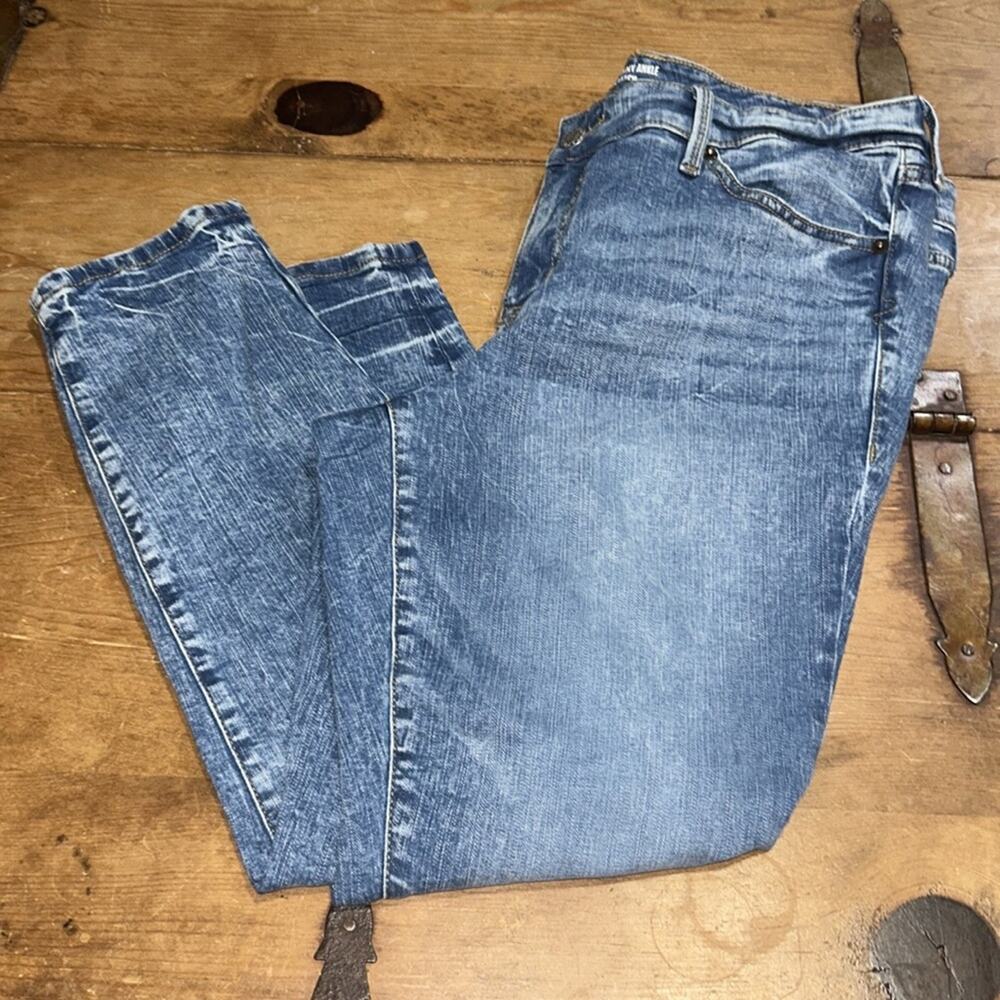 Torrid Vintage Stretch Skinny Ankle Jeans Women’s 16R Mid Rise Blue Denim